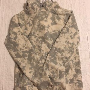 Men’s Lululemon Swear Shirt